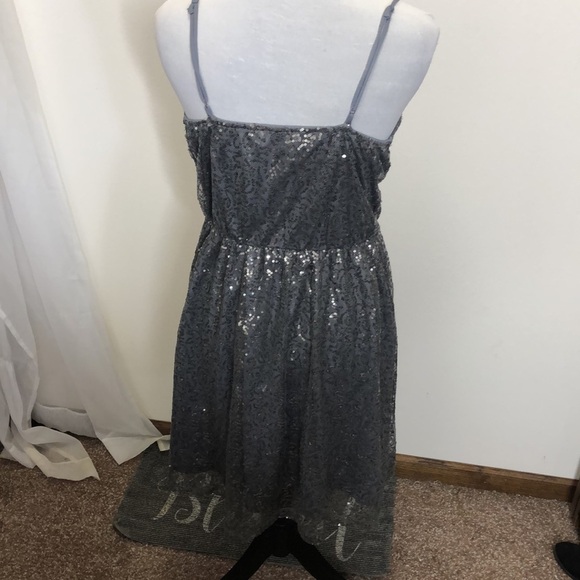 Isis silver sequin mini dress size Medium - Picture 6 of 8